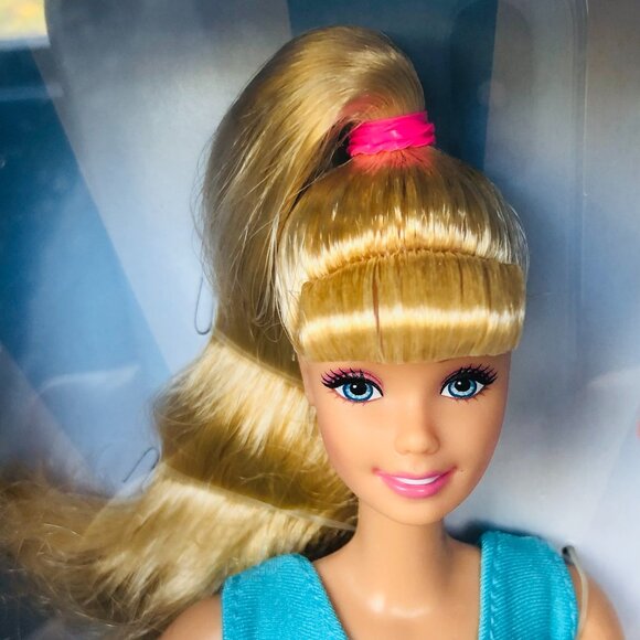 New in Box-Toy Story 4 Barbie Doll Blonde Long Hair - Picture 11 of 16